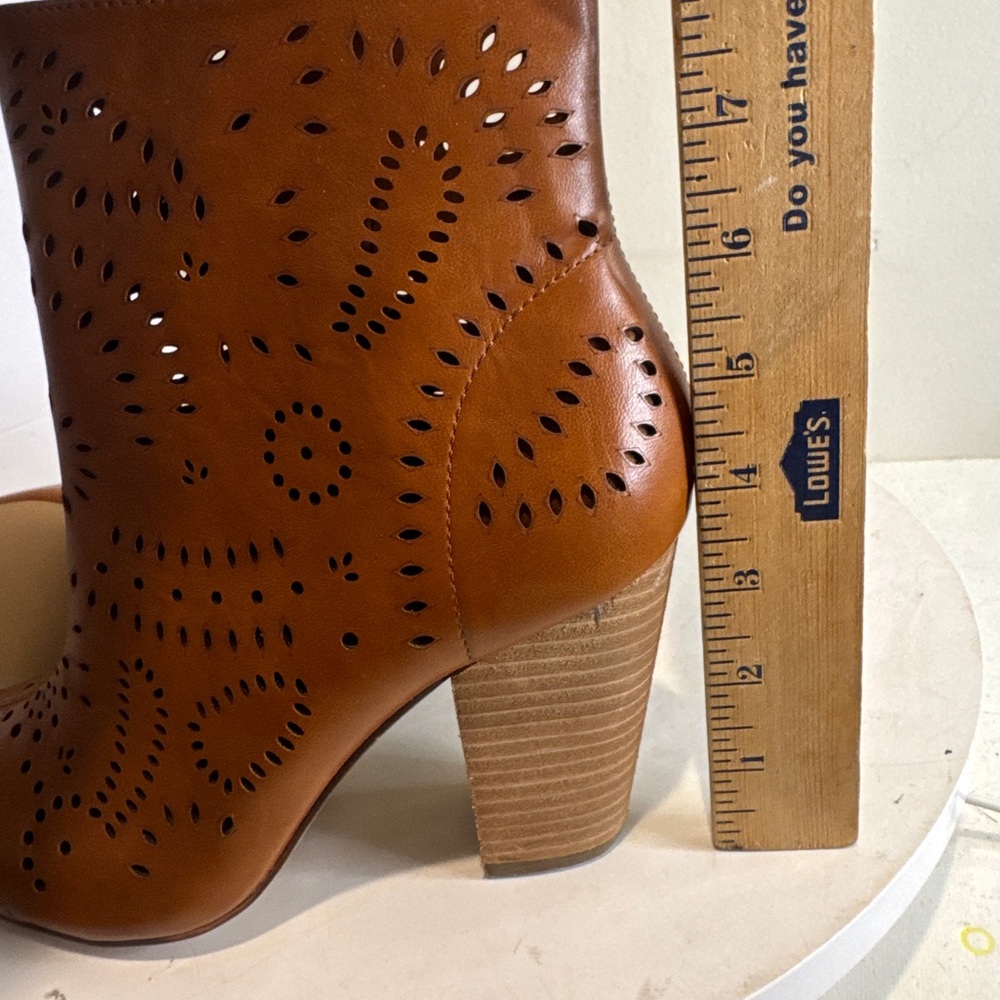 Carlos By Carlo Santana Women's Taryn Pointed Toe Ankle Fashion Boots Brown 8 - Picture 4 of 10